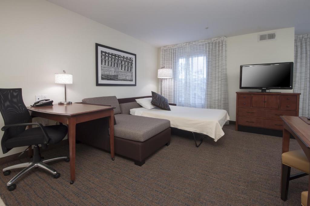 Hotel By Marriott North Stone Oak San Antonio