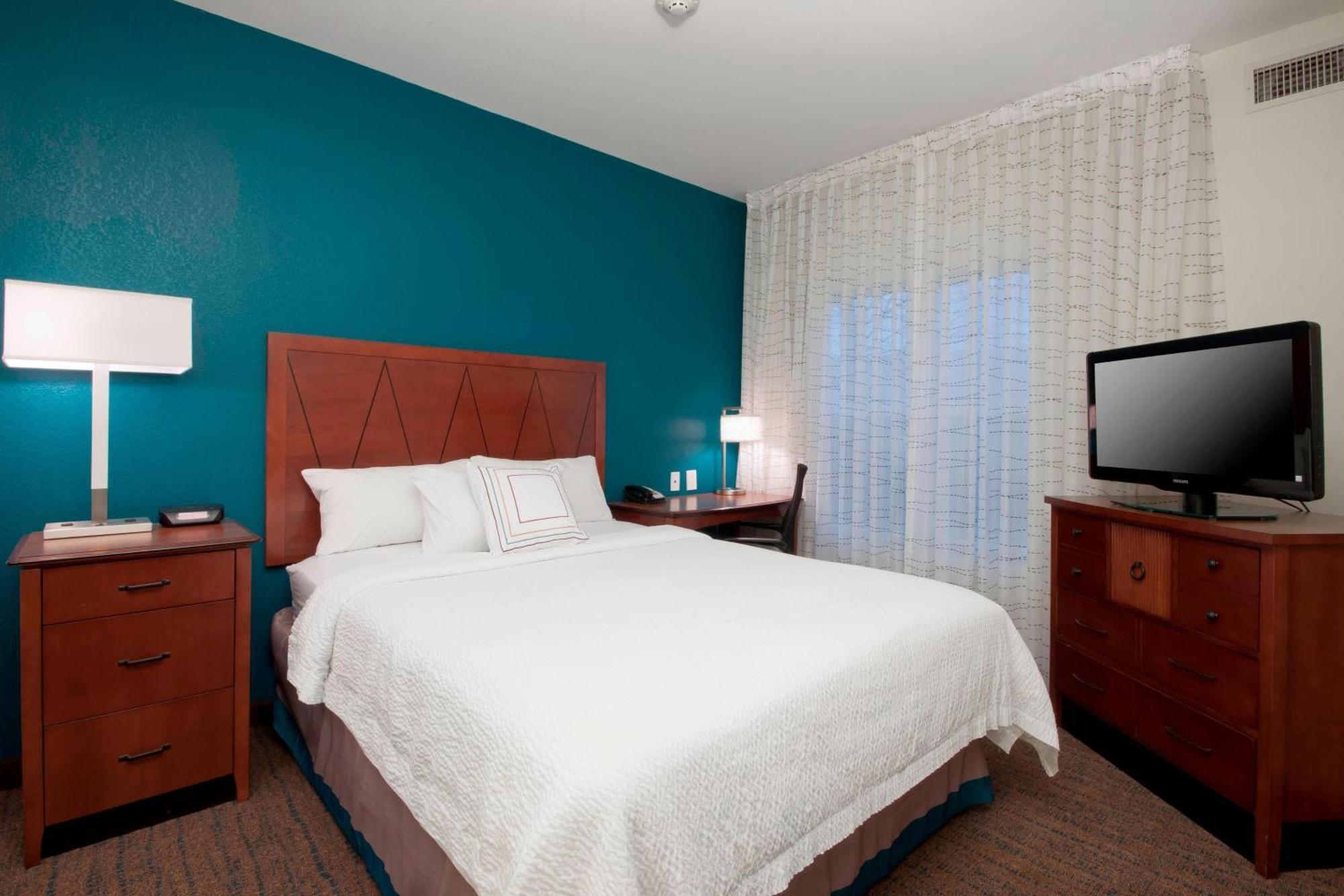 Hotel By Marriott North Stone Oak