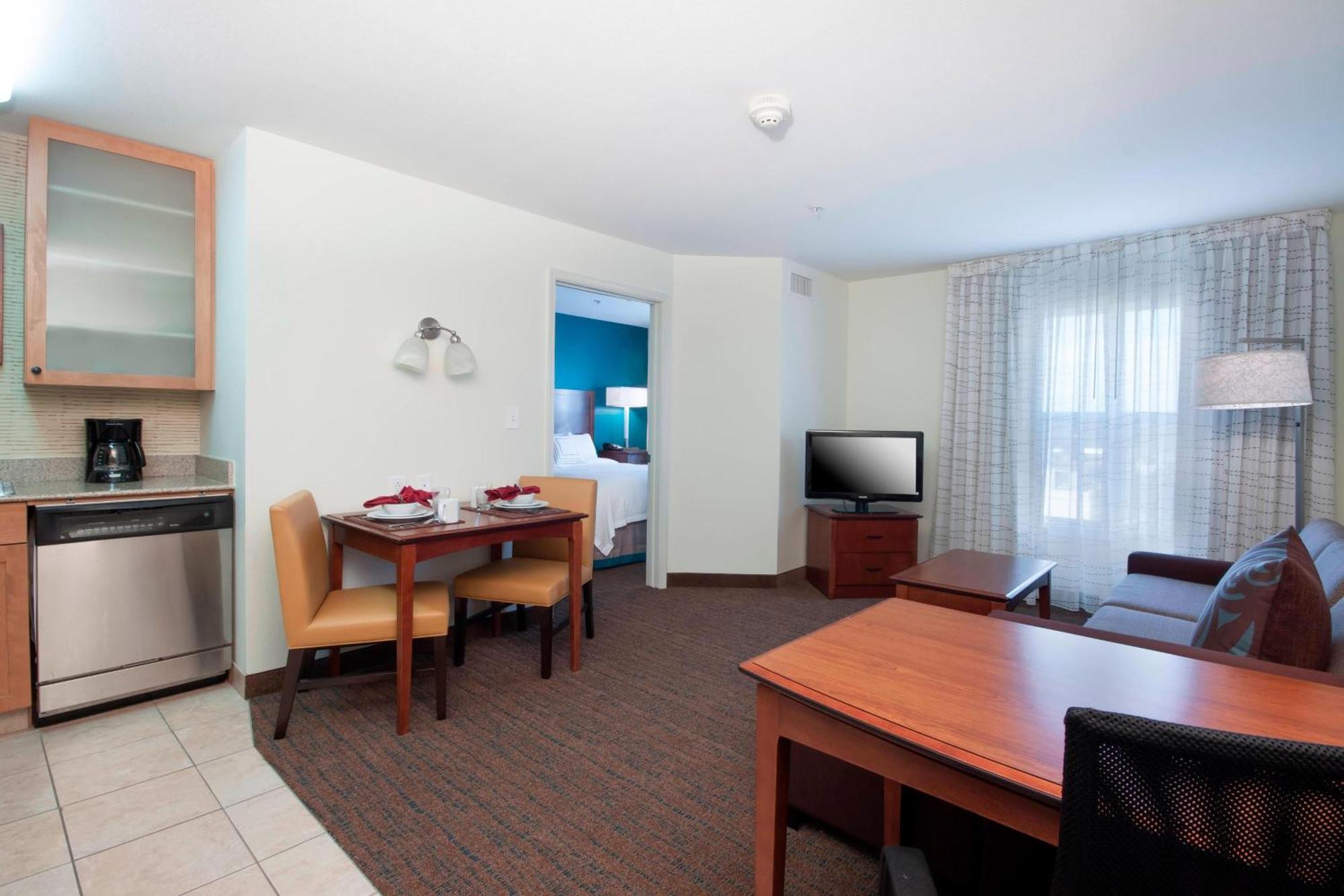 Hotel By Marriott North Stone Oak San Antonio