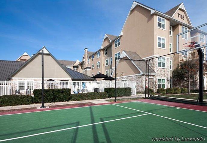 Hotel By Marriott North Stone Oak 3*
